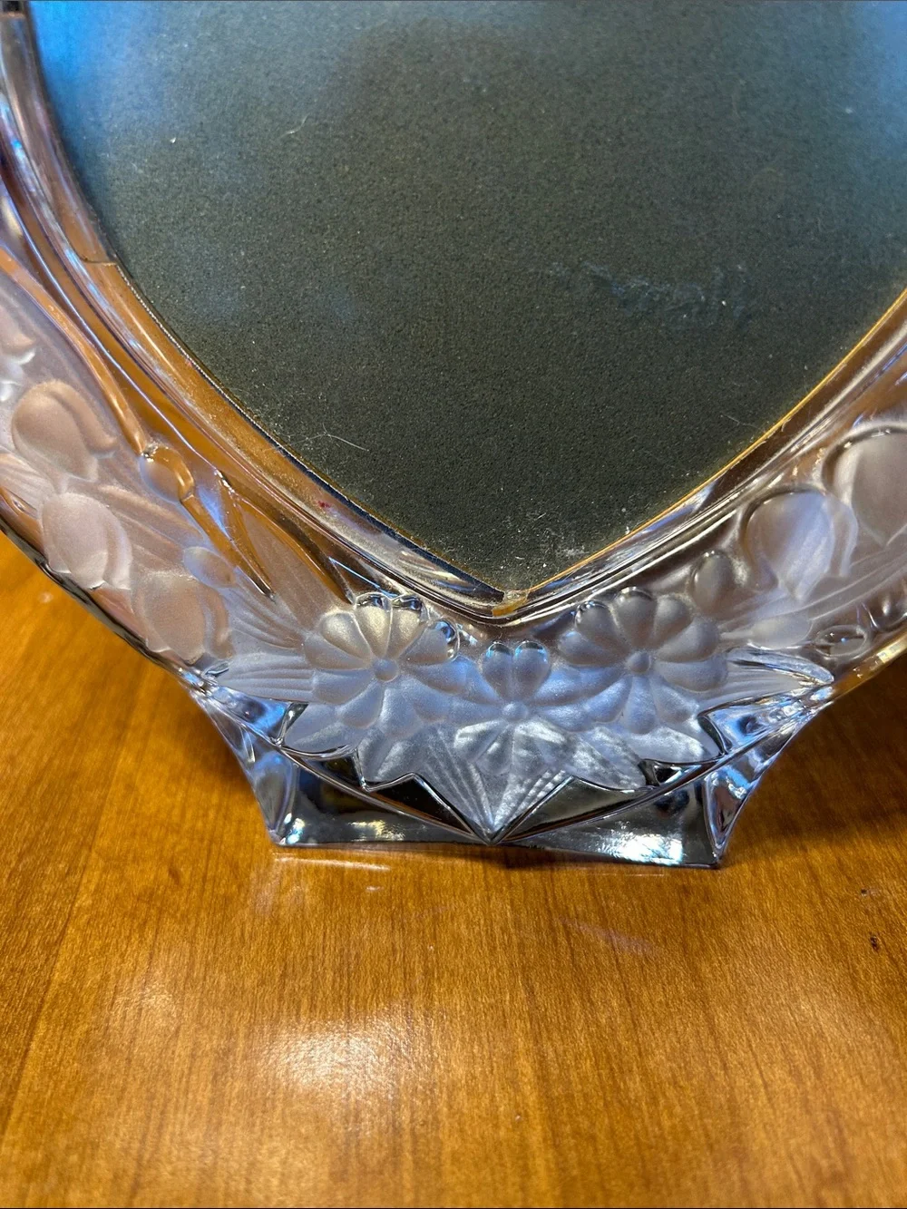 Studio Nova Heart-Shaped Glass Picture Frame - Clear - Picture 4 of 8